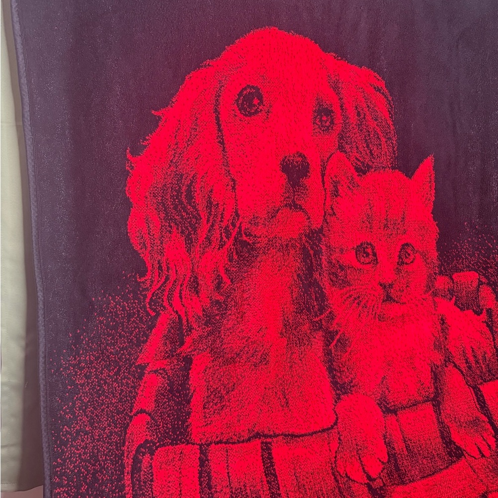 Vintage San Marcos Reversible Black/Red Dog & Cat in the Basket Throw Blanket - Picture 3 of 3